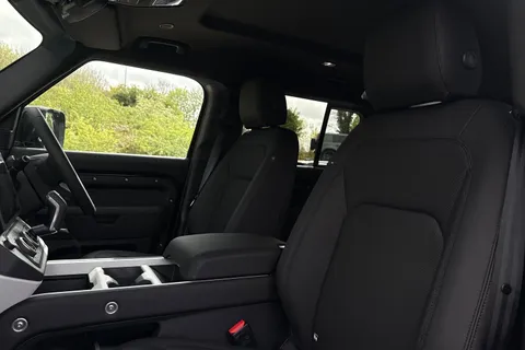  Land Rover Defender 110 3.0 D250 MHEV X-Dynamic SE Auto 4WD Euro 6 (s/s) 5dr Thumbnail #12