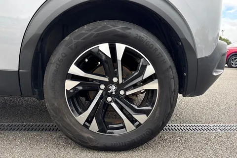 BG22DKY PEUGEOT e-2008 50kWh Allure Premium Auto 5dr (7kW Charger) Thumbnail #14