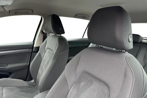 MJ70NLX Volkswagen Golf 1.5 TSI Style 5dr Thumbnail #17