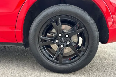 YY18RXH Audi Q3 1.4 TFSI CoD Sport Euro 6 (s/s) 5dr Thumbnail #14