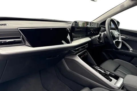 PJ75AAX Audi Q5 SUV Sport e-hybrid quattro 299 PS S tronic Thumbnail #15