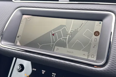 DX23RPV Land Rover Range Rover Evoque 2.0 D200 MHEV R-Dynamic S Auto 4WD Euro 6 (s/s) 5dr Thumbnail #18