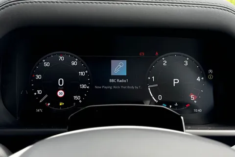  Land Rover Defender 110 3.0 D250 MHEV X-Dynamic SE Auto 4WD Euro 6 (s/s) 5dr Thumbnail #16