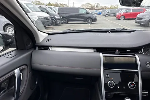 20 of 62 for Land Rover Discovery Sport 2.0 D200 MHEV R-Dynamic HSE Auto 4WD Euro 6 (s/s) 5dr