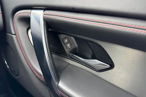 21 of 62 for Land Rover Discovery Sport 2.0 D200 MHEV R-Dynamic HSE Auto 4WD Euro 6 (s/s) 5dr