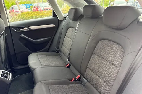 YY18RXH Audi Q3 1.4 TFSI CoD Sport Euro 6 (s/s) 5dr Thumbnail #20