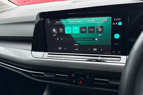 MJ70NLX Volkswagen Golf 1.5 TSI Style 5dr Thumbnail #23