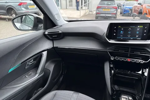 BG22DKY PEUGEOT e-2008 50kWh Allure Premium Auto 5dr (7kW Charger) Thumbnail #21