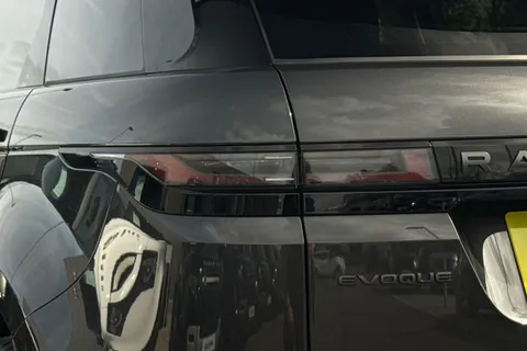 KY24GPK Land Rover Range Rover Evoque 2.0 D200 Dynamic HSE 5dr Thumbnail #21