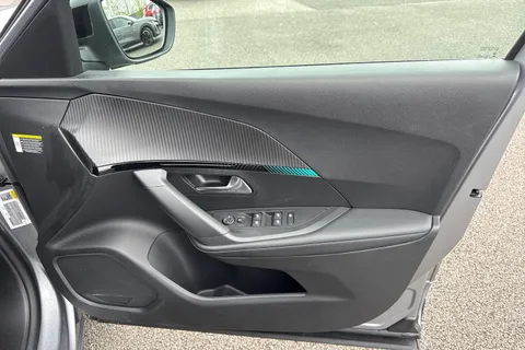 BG22DKY PEUGEOT e-2008 50kWh Allure Premium Auto 5dr (7kW Charger) Thumbnail #22