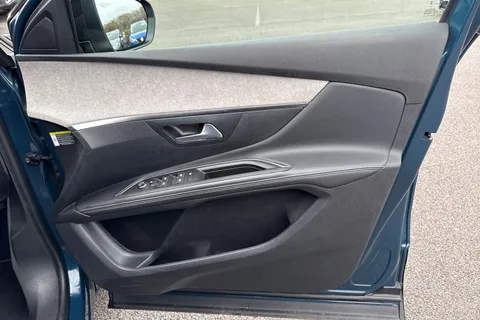 BP23XCM PEUGEOT 5008 1.5 BlueHDi GT EAT Euro 6 (s/s) 5dr Thumbnail #21