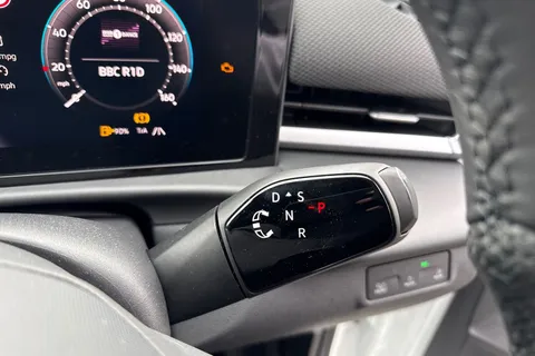  Volkswagen T-Roc 1.5 eTSI MHEV R-Line DSG Euro 6 (s/s) 5dr Thumbnail #23