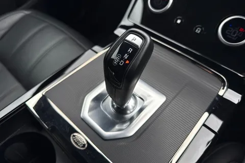 DX23RPV Land Rover Range Rover Evoque 2.0 D200 MHEV R-Dynamic S Auto 4WD Euro 6 (s/s) 5dr Thumbnail #24