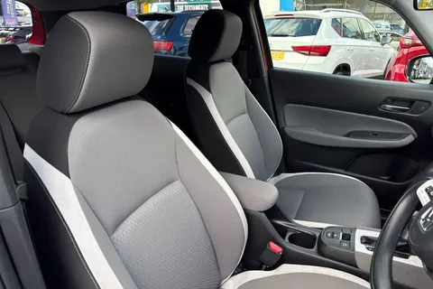 MV23UJF Honda Jazz 1.5 i-MMD Hybrid Crosstar EX 5dr eCVT Thumbnail #25