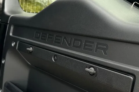  Land Rover Defender 110 3.0 D250 MHEV X-Dynamic SE Auto 4WD Euro 6 (s/s) 5dr Thumbnail #23