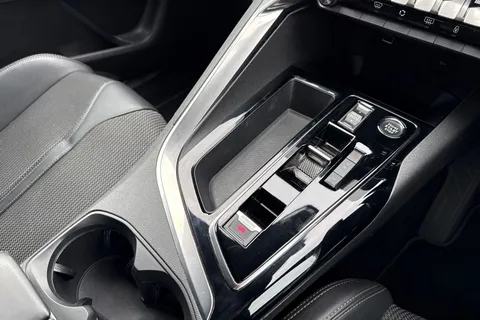 BP23XCM PEUGEOT 5008 1.5 BlueHDi GT EAT Euro 6 (s/s) 5dr Thumbnail #23