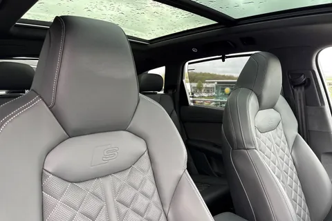 PK75YCZ Audi SQ7 SUV  Vorsprung TFSI  507 PS tiptronic Thumbnail #24