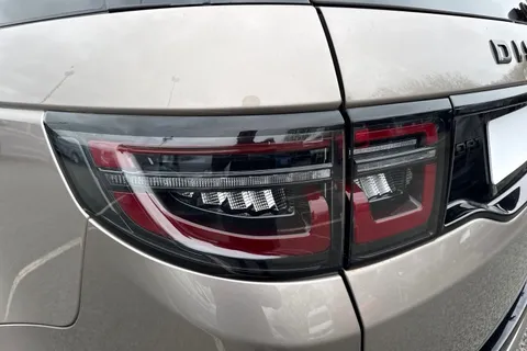 25 of 62 for Land Rover Discovery Sport 2.0 D200 MHEV R-Dynamic HSE Auto 4WD Euro 6 (s/s) 5dr