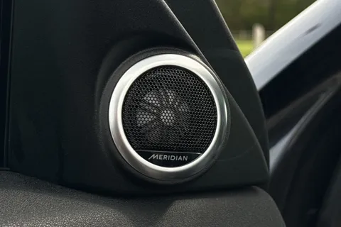 KY24GPK Land Rover Range Rover Evoque 2.0 D200 Dynamic HSE 5dr Thumbnail #24