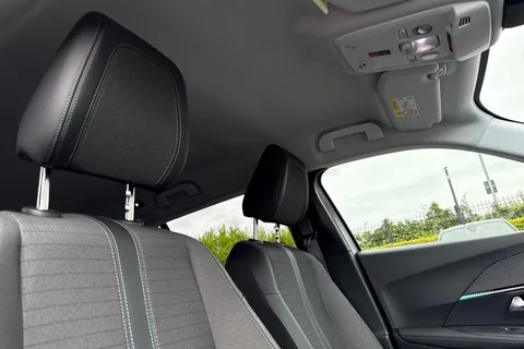 BG22DKY PEUGEOT e-2008 50kWh Allure Premium Auto 5dr (7kW Charger) Thumbnail #25