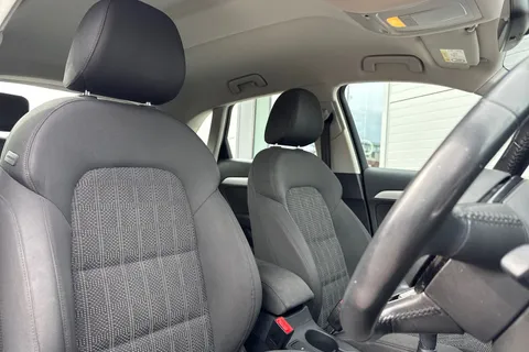 YY18RXH Audi Q3 1.4 TFSI CoD Sport Euro 6 (s/s) 5dr Thumbnail #25