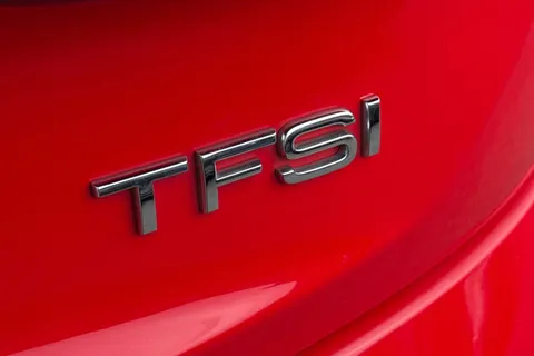 YY18RXH Audi Q3 1.4 TFSI CoD Sport Euro 6 (s/s) 5dr Thumbnail #27