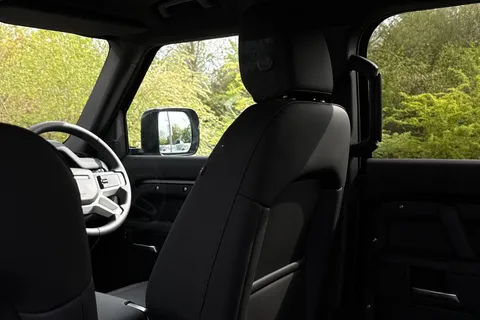  Land Rover Defender 110 3.0 D250 MHEV X-Dynamic SE Auto 4WD Euro 6 (s/s) 5dr Thumbnail #28