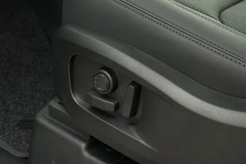  Land Rover Defender 110 3.0 D250 MHEV X-Dynamic SE Auto 4WD Euro 6 (s/s) 5dr Thumbnail #29