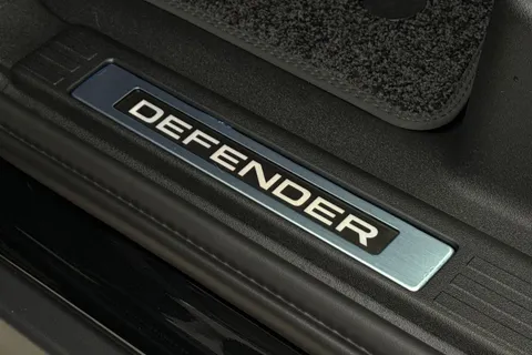  Land Rover Defender 110 3.0 D250 MHEV X-Dynamic SE Auto 4WD Euro 6 (s/s) 5dr Thumbnail #30