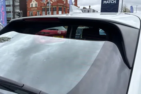 KW73WBO Honda HR-V 1.5 eHEV Elegance 5dr CVT Thumbnail #32