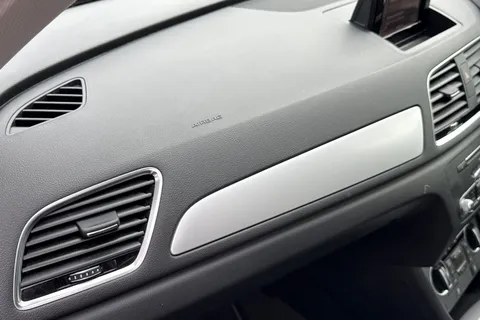 YY18RXH Audi Q3 1.4 TFSI CoD Sport Euro 6 (s/s) 5dr Thumbnail #32