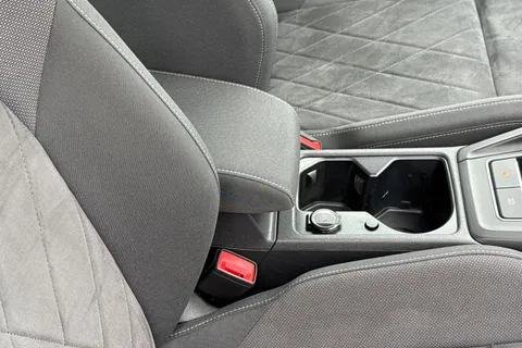 MJ70NLX Volkswagen Golf 1.5 TSI Style 5dr Thumbnail #35