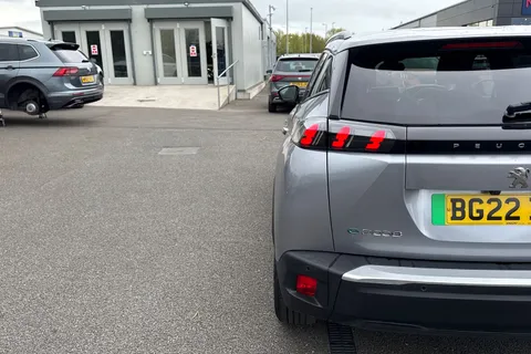 BG22DKY PEUGEOT e-2008 50kWh Allure Premium Auto 5dr (7kW Charger) Thumbnail #33