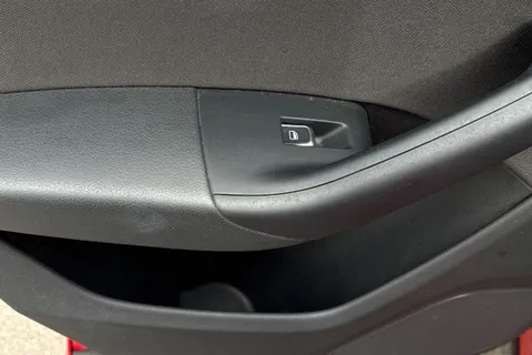 YY18RXH Audi Q3 1.4 TFSI CoD Sport Euro 6 (s/s) 5dr Thumbnail #34