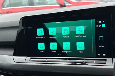 MJ70NLX Volkswagen Golf 1.5 TSI Style 5dr Thumbnail #38