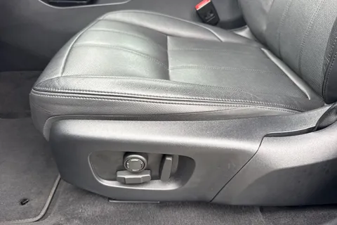 DX23RPV Land Rover Range Rover Evoque 2.0 D200 MHEV R-Dynamic S Auto 4WD Euro 6 (s/s) 5dr Thumbnail #38