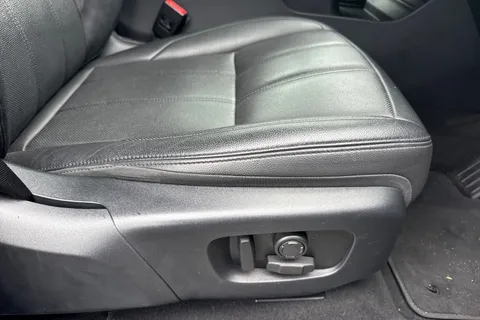 DX23RPV Land Rover Range Rover Evoque 2.0 D200 MHEV R-Dynamic S Auto 4WD Euro 6 (s/s) 5dr Thumbnail #39