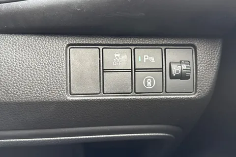 KW73WBO Honda HR-V 1.5 eHEV Elegance 5dr CVT Thumbnail #39