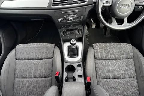 YY18RXH Audi Q3 1.4 TFSI CoD Sport Euro 6 (s/s) 5dr Thumbnail #38