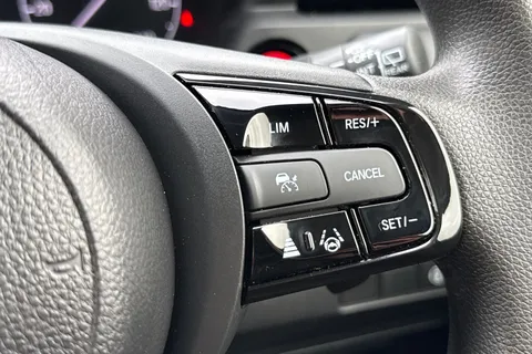 KW73WBO Honda HR-V 1.5 eHEV Elegance 5dr CVT Thumbnail #40