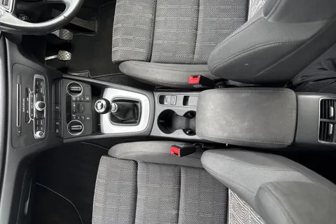 YY18RXH Audi Q3 1.4 TFSI CoD Sport Euro 6 (s/s) 5dr Thumbnail #40