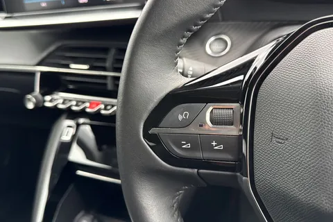 BG22DKY PEUGEOT e-2008 50kWh Allure Premium Auto 5dr (7kW Charger) Thumbnail #41
