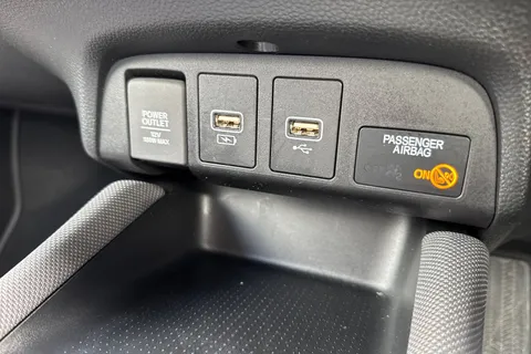 MV23UJF Honda Jazz 1.5 i-MMD Hybrid Crosstar EX 5dr eCVT Thumbnail #43