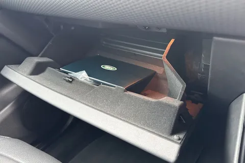 DX23RPV Land Rover Range Rover Evoque 2.0 D200 MHEV R-Dynamic S Auto 4WD Euro 6 (s/s) 5dr Thumbnail #44