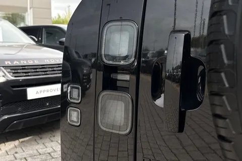  Land Rover Defender 110 3.0 D250 MHEV X-Dynamic SE Auto 4WD Euro 6 (s/s) 5dr Thumbnail #42