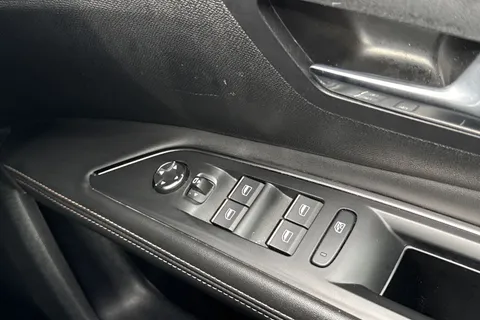 BP23XCM PEUGEOT 5008 1.5 BlueHDi GT EAT Euro 6 (s/s) 5dr Thumbnail #43