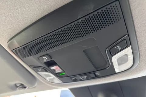 MV23UJF Honda Jazz 1.5 i-MMD Hybrid Crosstar EX 5dr eCVT Thumbnail #48