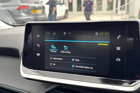 BG22DKY PEUGEOT e-2008 50kWh Allure Premium Auto 5dr (7kW Charger) Thumbnail #47