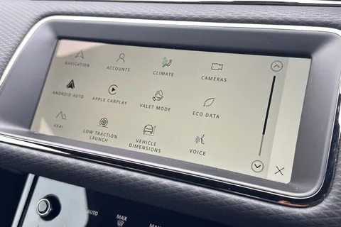 DX23RPV Land Rover Range Rover Evoque 2.0 D200 MHEV R-Dynamic S Auto 4WD Euro 6 (s/s) 5dr Thumbnail #53