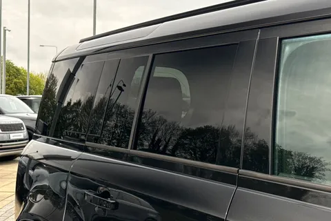  Land Rover Defender 110 3.0 D250 MHEV X-Dynamic SE Auto 4WD Euro 6 (s/s) 5dr Thumbnail #51